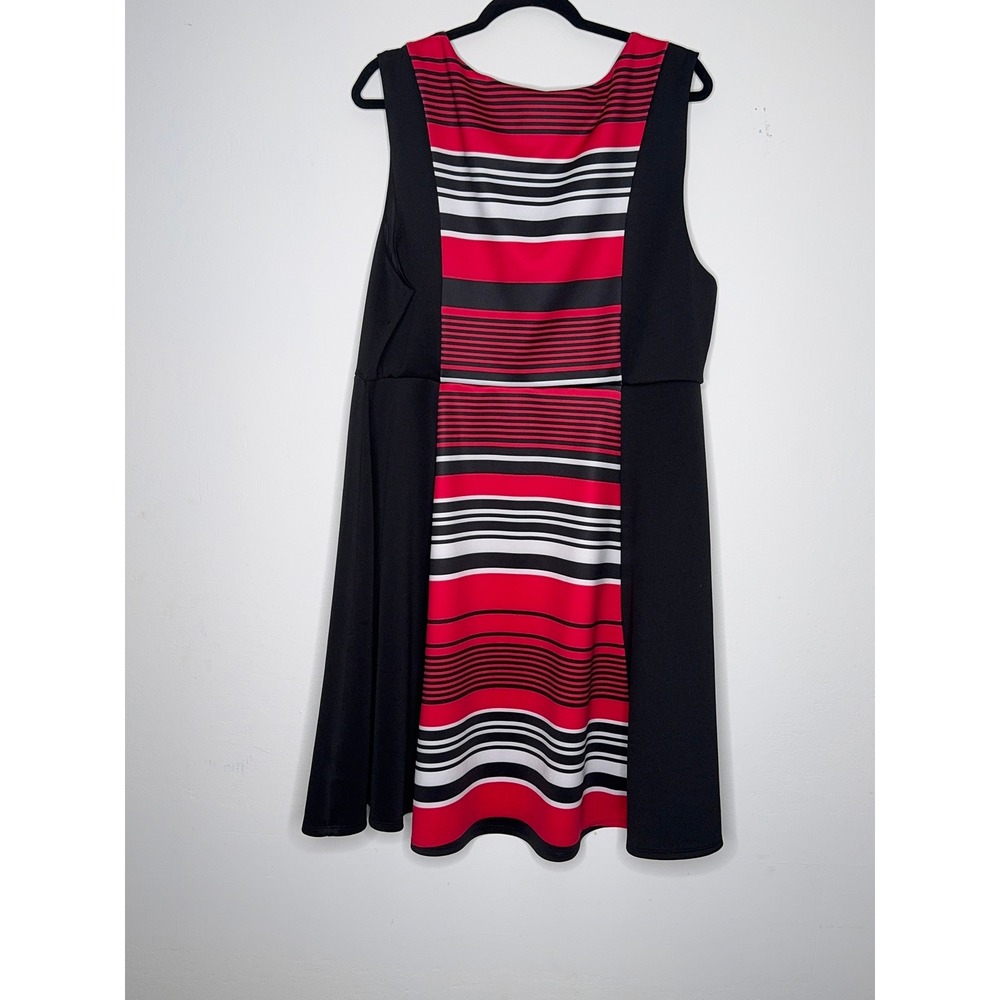 Torrid Womens Plus Size 3X Pink Black White Striped Colorblock Skater Dress - Picture 2 of 5